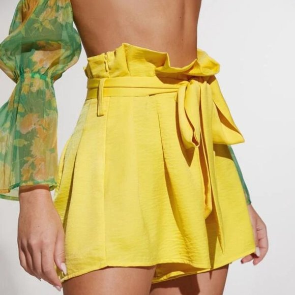 Paper Bag Waist Shorts Yellow - Picture 4 of 5